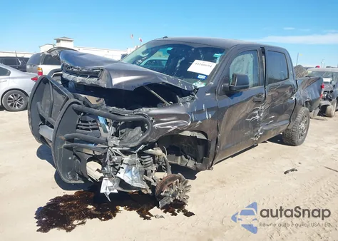 2015 Toyota Tundra Sr5 5.7L V8 z USA, uszkodzony, nr VIN 5TFDW5F14FX482081